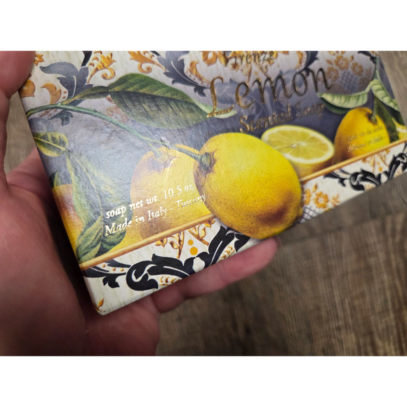 Saponificio Artigianale Fiorentino Lemon Scented Italian Soap - 10.5 Ounce - Picture 3 of 5